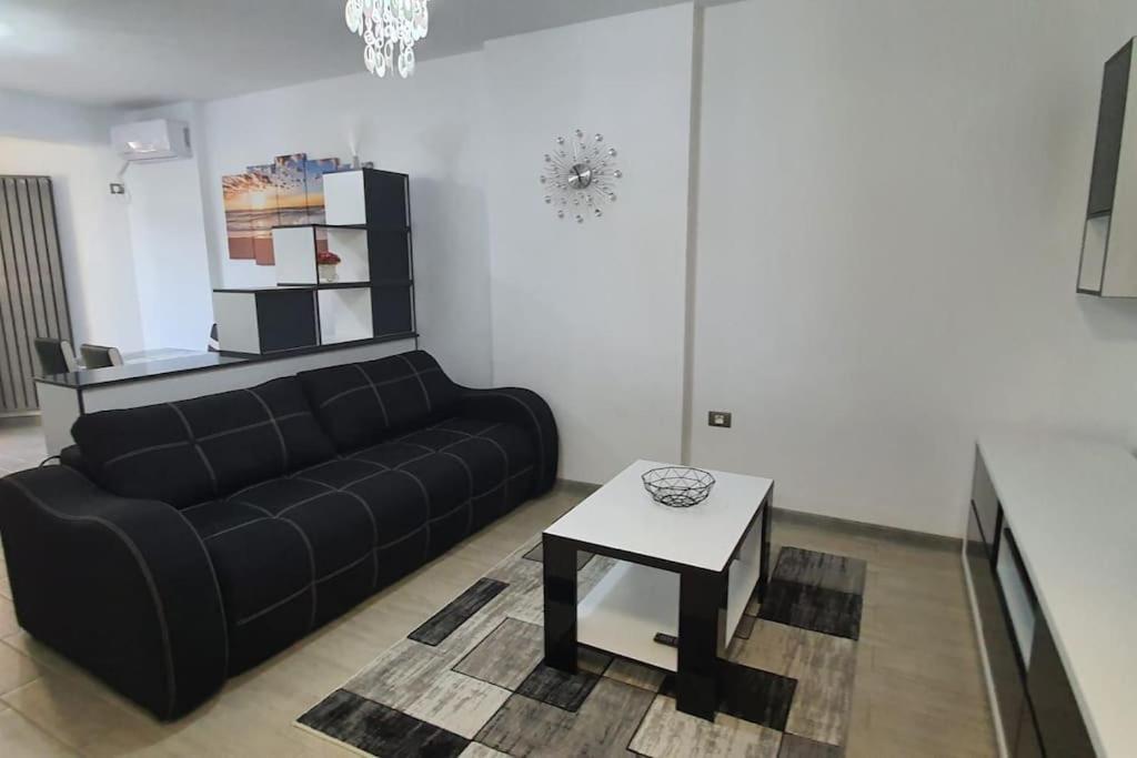 Alezzy Reasort Luxury Apartment 81 Prima Linie La Mare Năvodari Dış mekan fotoğraf